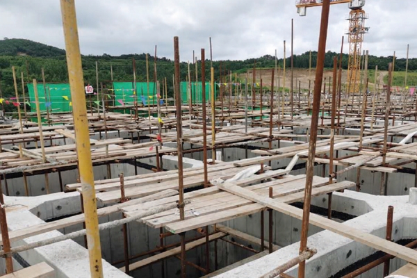 歐西建材為您分享PVC防水卷材滿粘法施工工藝！
